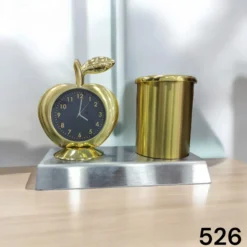 526 Apple Desktop