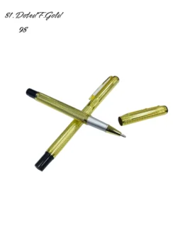 81. Parker Type Doted Pen