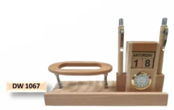 DW 1067 DESKTOP PEN STEND