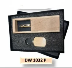 DW 1032P. WOODEN PEN HOLDER + KEYCHAIN COMBO